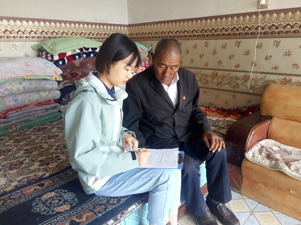 a70447bd51b04db1bf8e3911919cee8b.jpg 李巧1.jpg