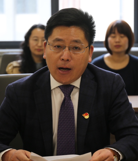 39784241a42a4d42b050db8892ee374f.jpg 现任院长夏显力表态发言.jpg