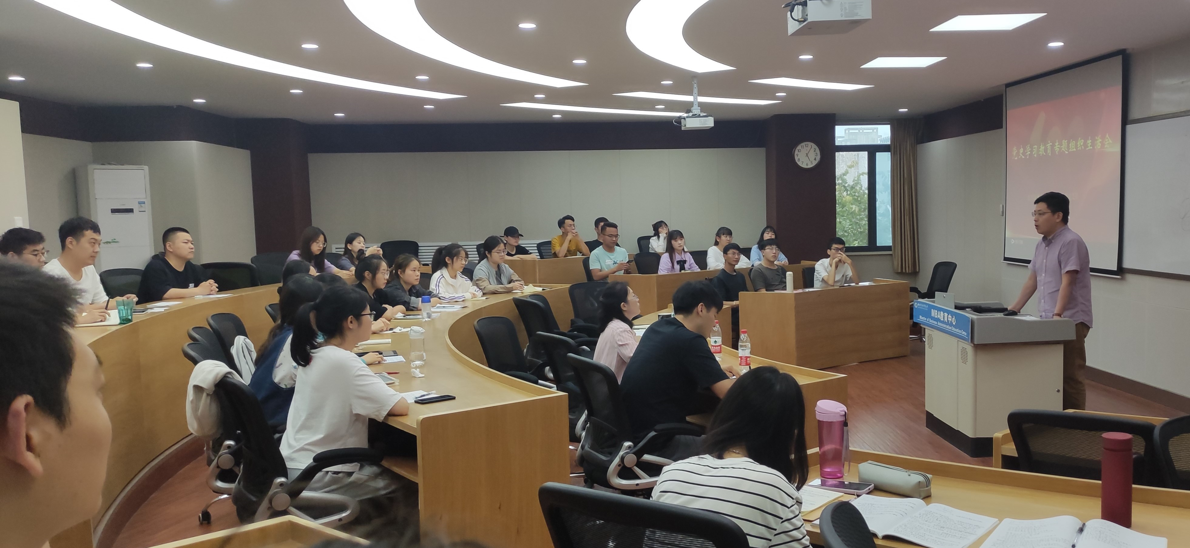 93a1e64f7d86470fb1a9045c0d1cd645.png 93a1e64f7d86470fb1a9045c0d1cd645.png