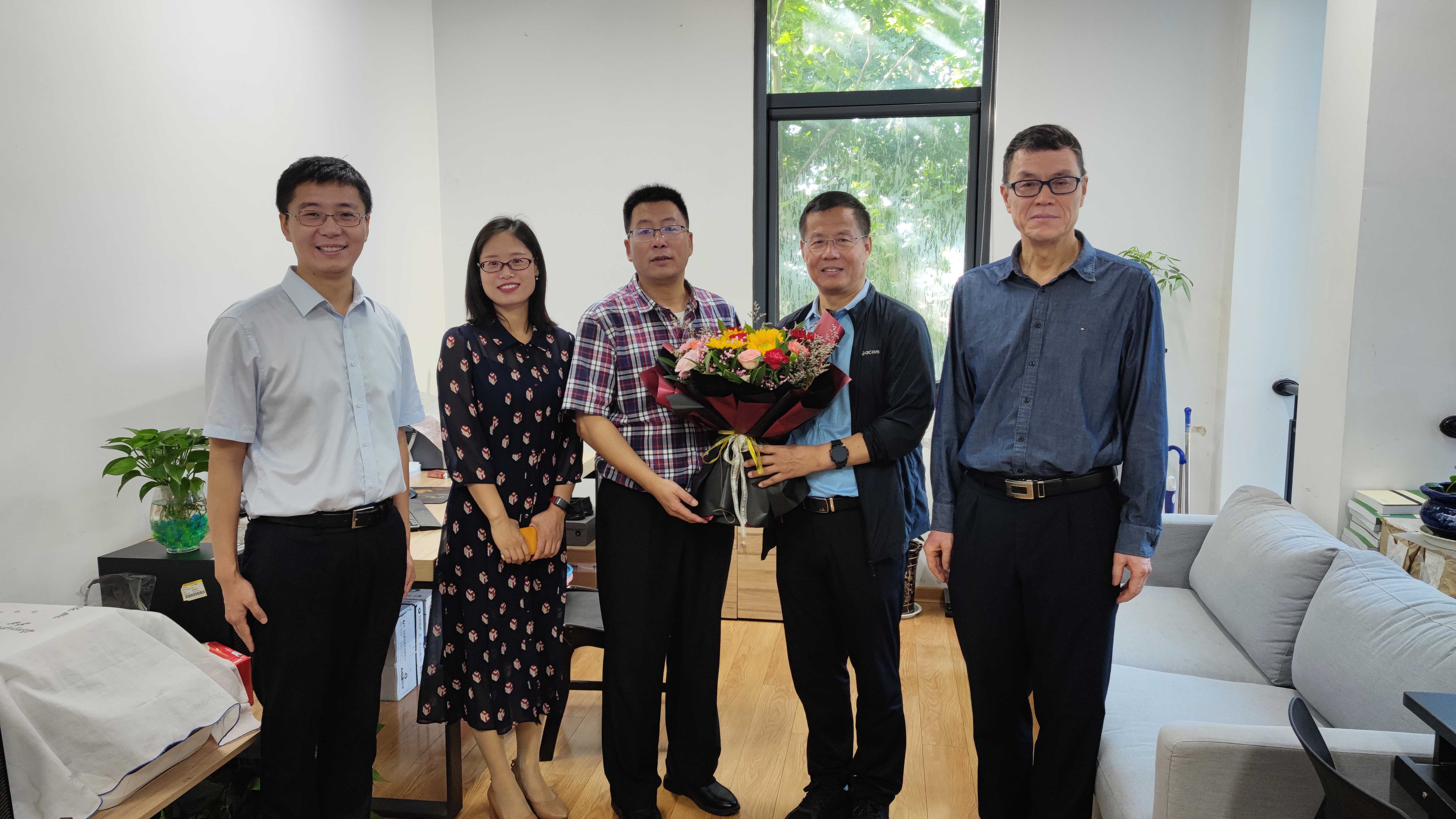 bcd90fe1ee724192b9f0b9bc72b56006.jpg bcd90fe1ee724192b9f0b9bc72b56006.jpg