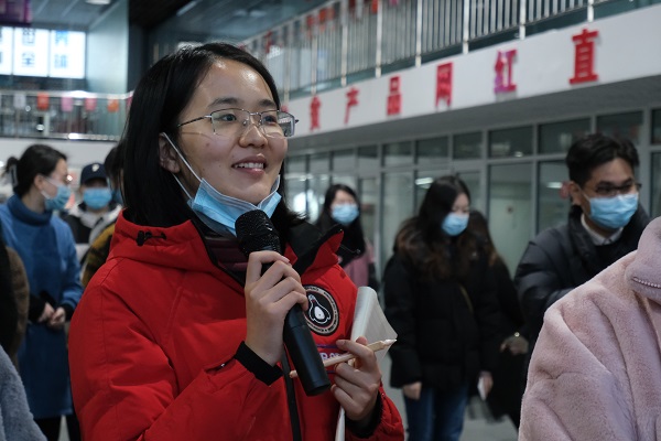 8028376d21ac44a193d107605d72a5cd.jpg 学生互动提问.jpg