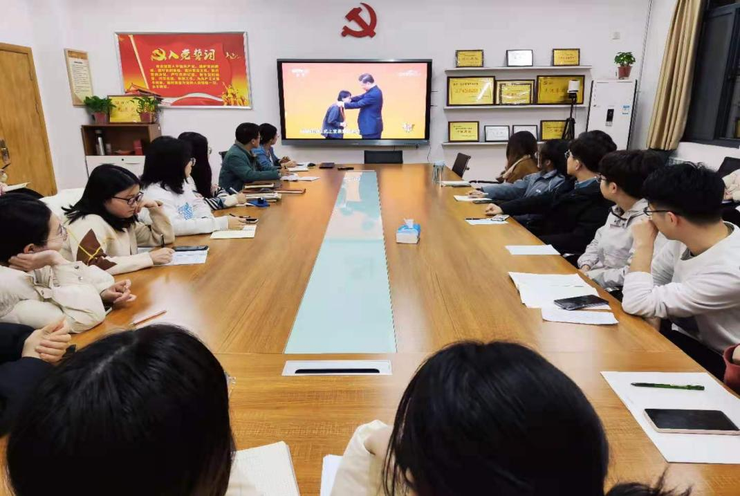 309cc3f17dd447bd89c205866a11acb4.png 309cc3f17dd447bd89c205866a11acb4.png