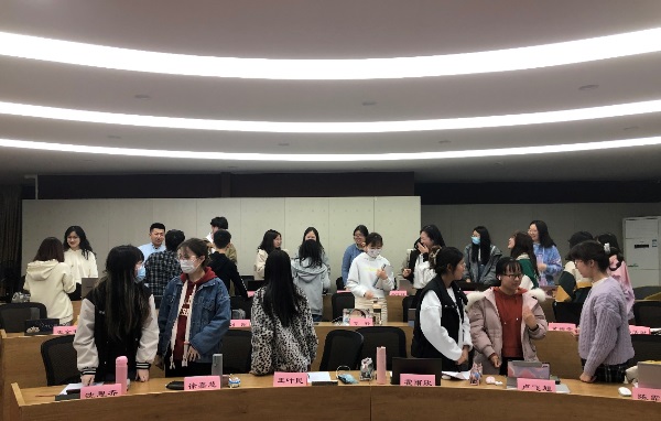 5dc3286eab9f4a299f2f6561876f6c4d.jpg 2.jpg