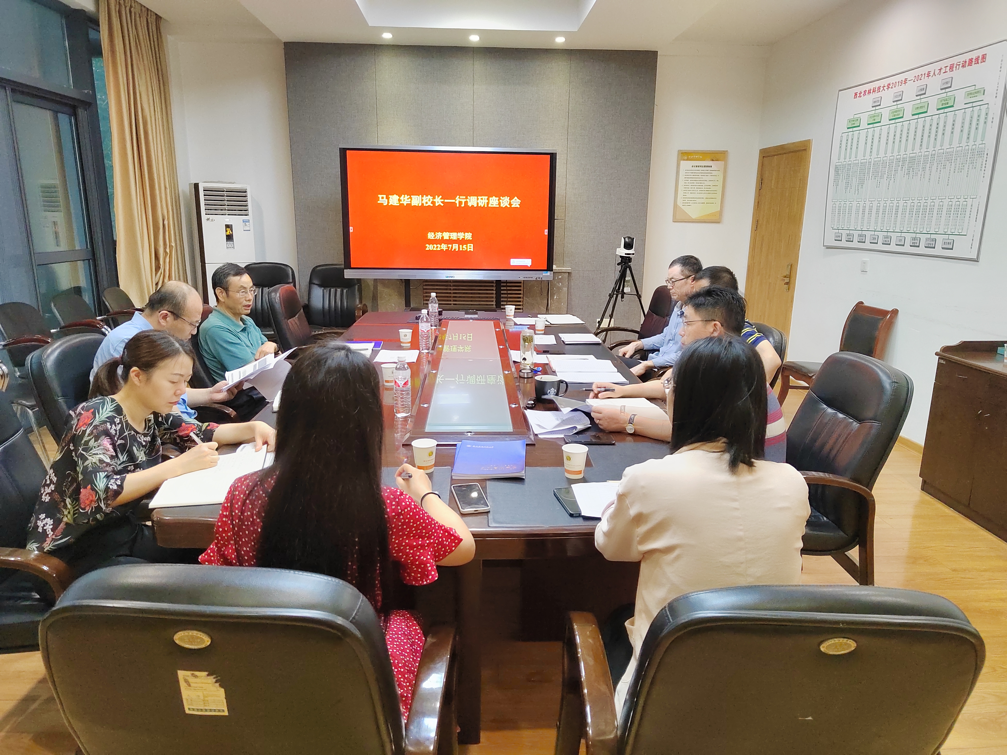 b6022767a3114f388c18f735977106ec.jpg b6022767a3114f388c18f735977106ec.jpg