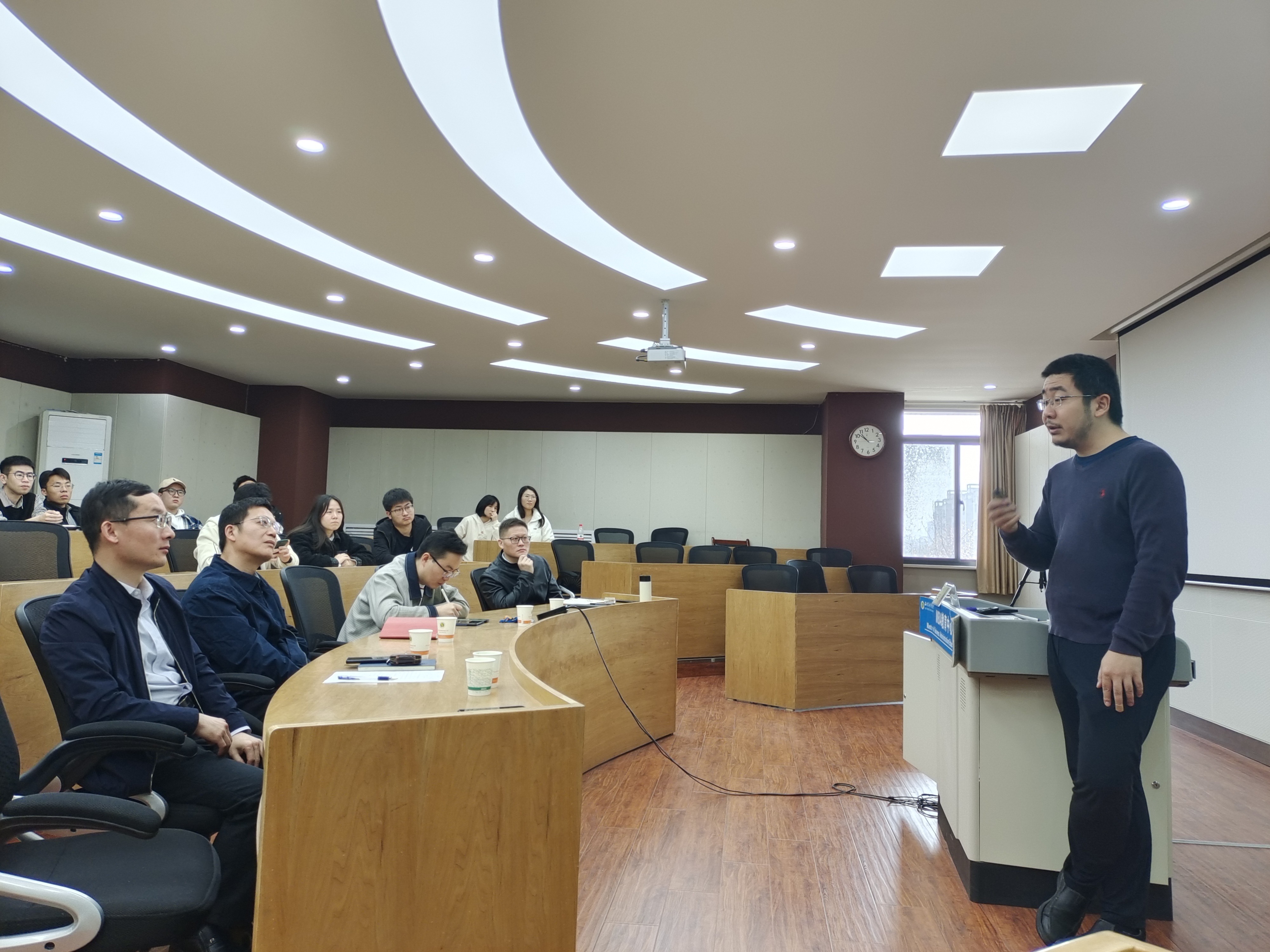 7ef6c5a0bf1349e7a87d4b813599caee.jpg 7ef6c5a0bf1349e7a87d4b813599caee.jpg