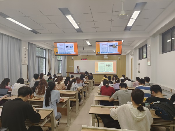 3efe824f9e5549228db3ba89268f8f68.jpg 53E06119665ED595551EF6C7825AC361.jpg