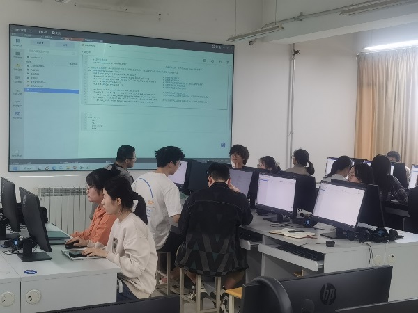 a4457960c84e41a19ac5be9db90a32e3.jpg 2.jpg