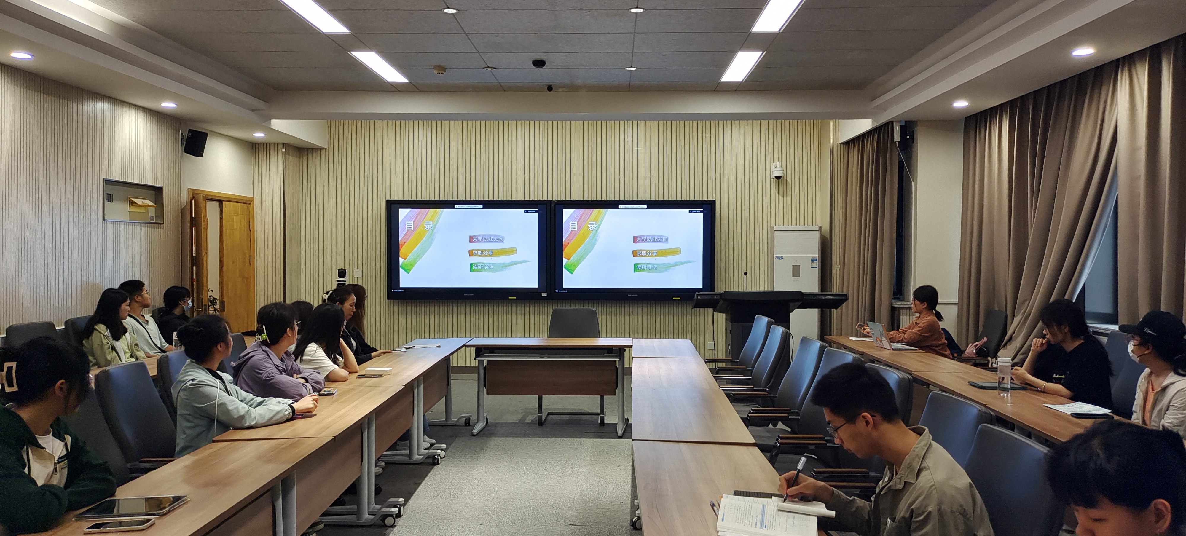 e152e76be2424623904d7e9401024ae7.jpg e152e76be2424623904d7e9401024ae7.jpg