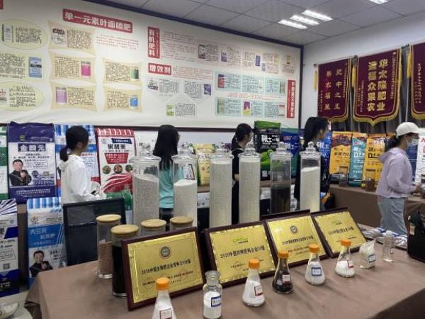 3b2e4e1230ce4eddaa5aee7856033e8e.jpg 3.jpg