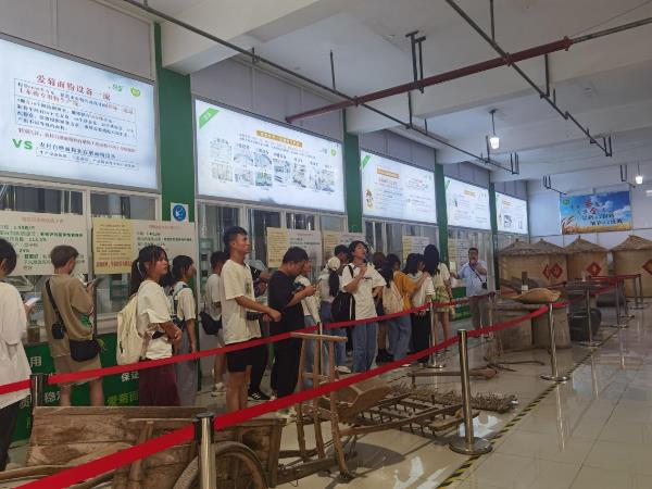 0c841f4bc1624ea68c32335afd9fde53.jpg 2.jpg