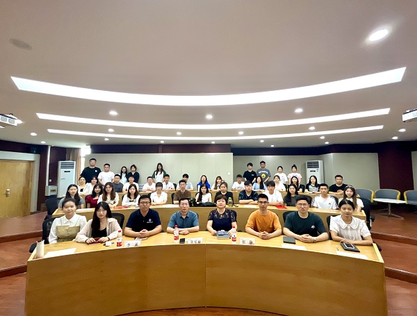 1308ede5f4d7454bb2fb3db70c81d5e9.jpg 大合影.jpg