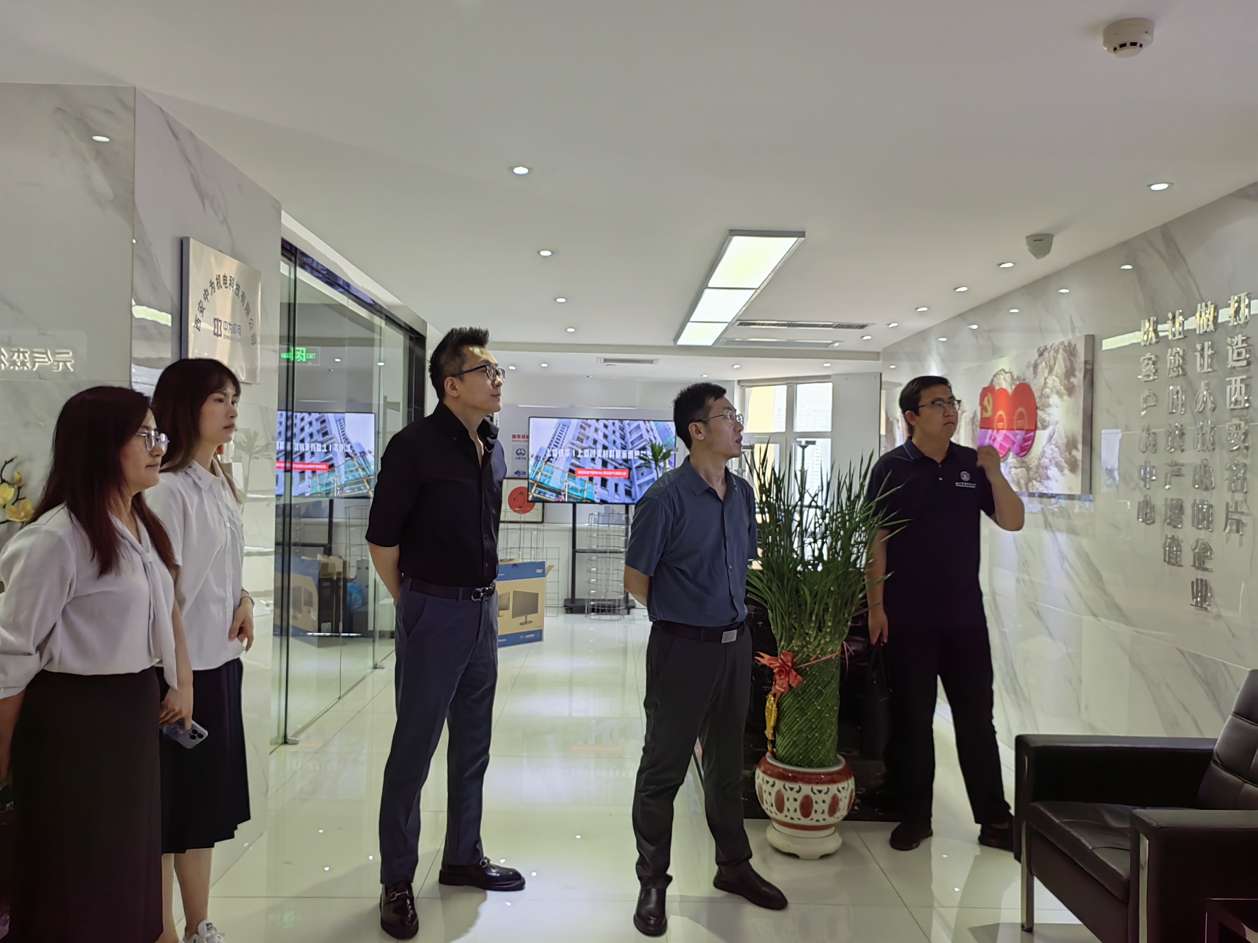 9efc2e918b8746f4b3f13895e8ac32fe.jpg 9efc2e918b8746f4b3f13895e8ac32fe.jpg