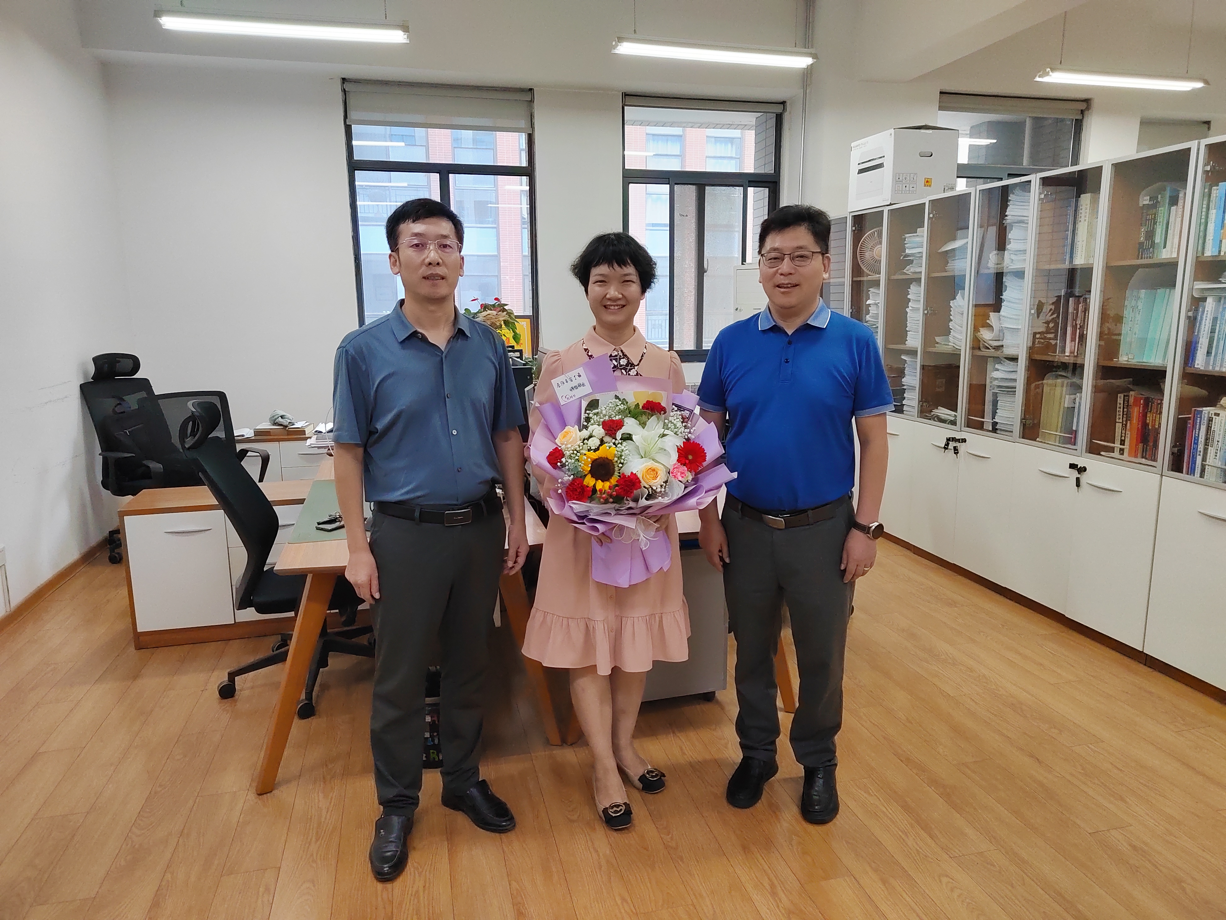 82058f8675ba4e95aa14b9e56aeb4243.jpg 82058f8675ba4e95aa14b9e56aeb4243.jpg